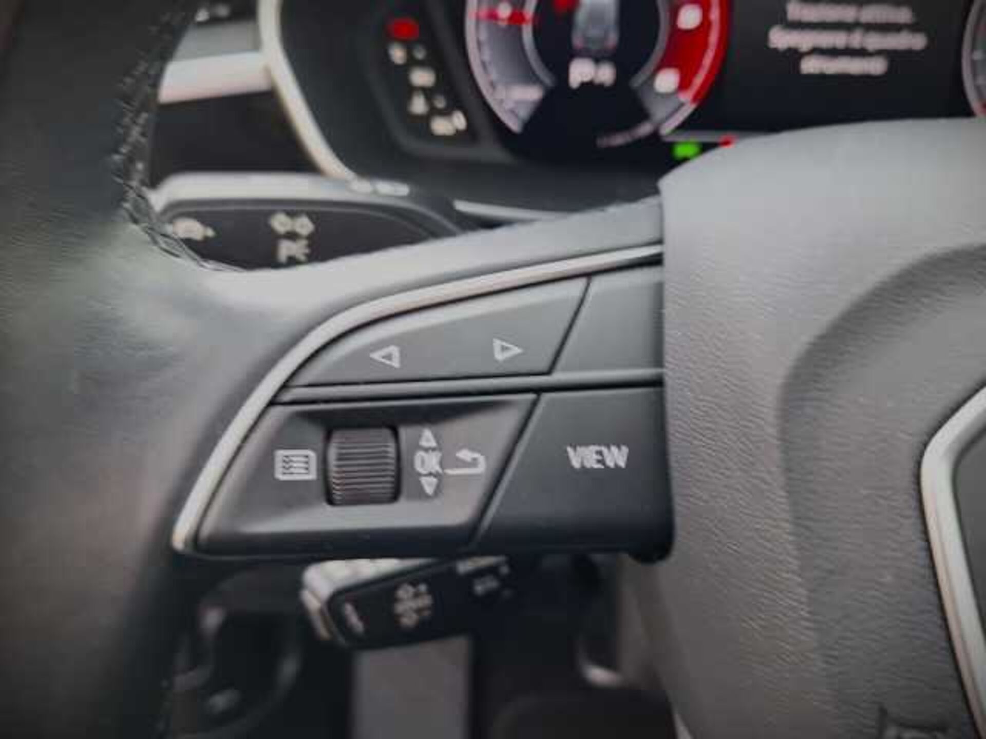 Audi Q3 2.0l - Grigio scuro