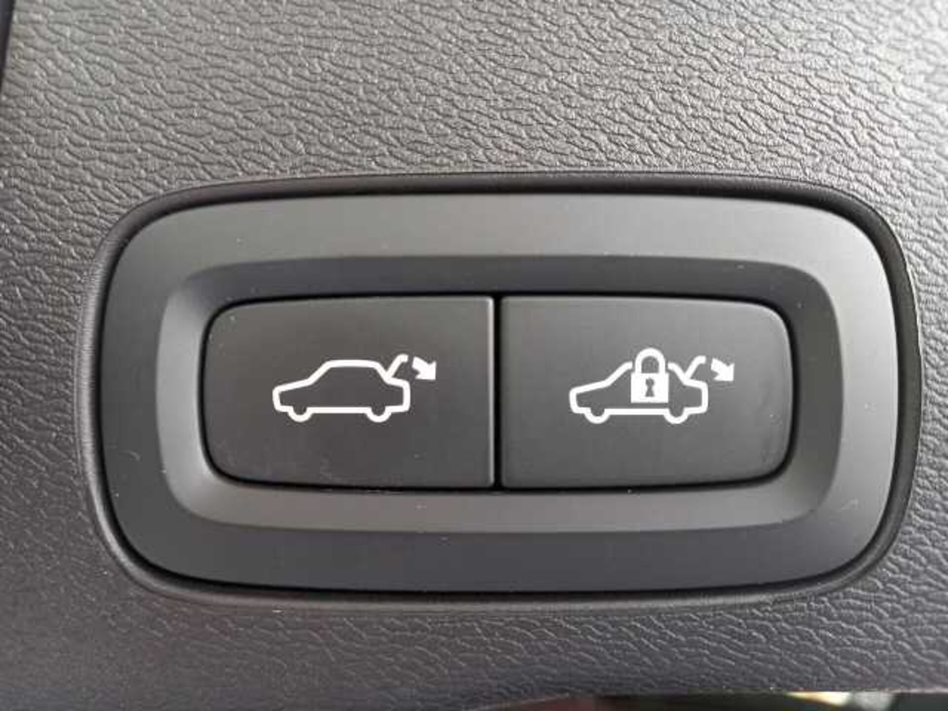 Volvo XC60 2.0l - Nero