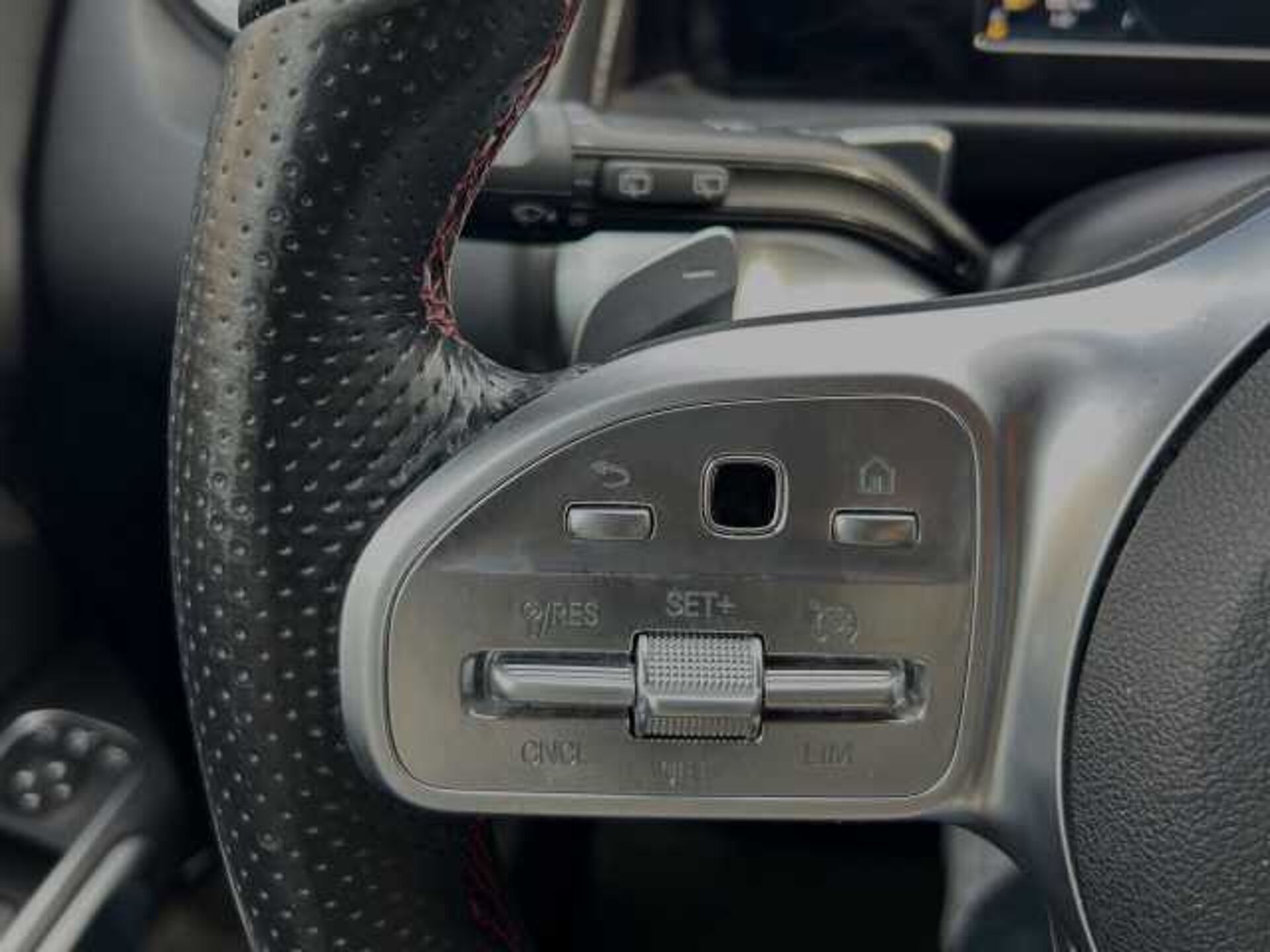 Mercedes-Benz GLB 200 2.0l - Bianco