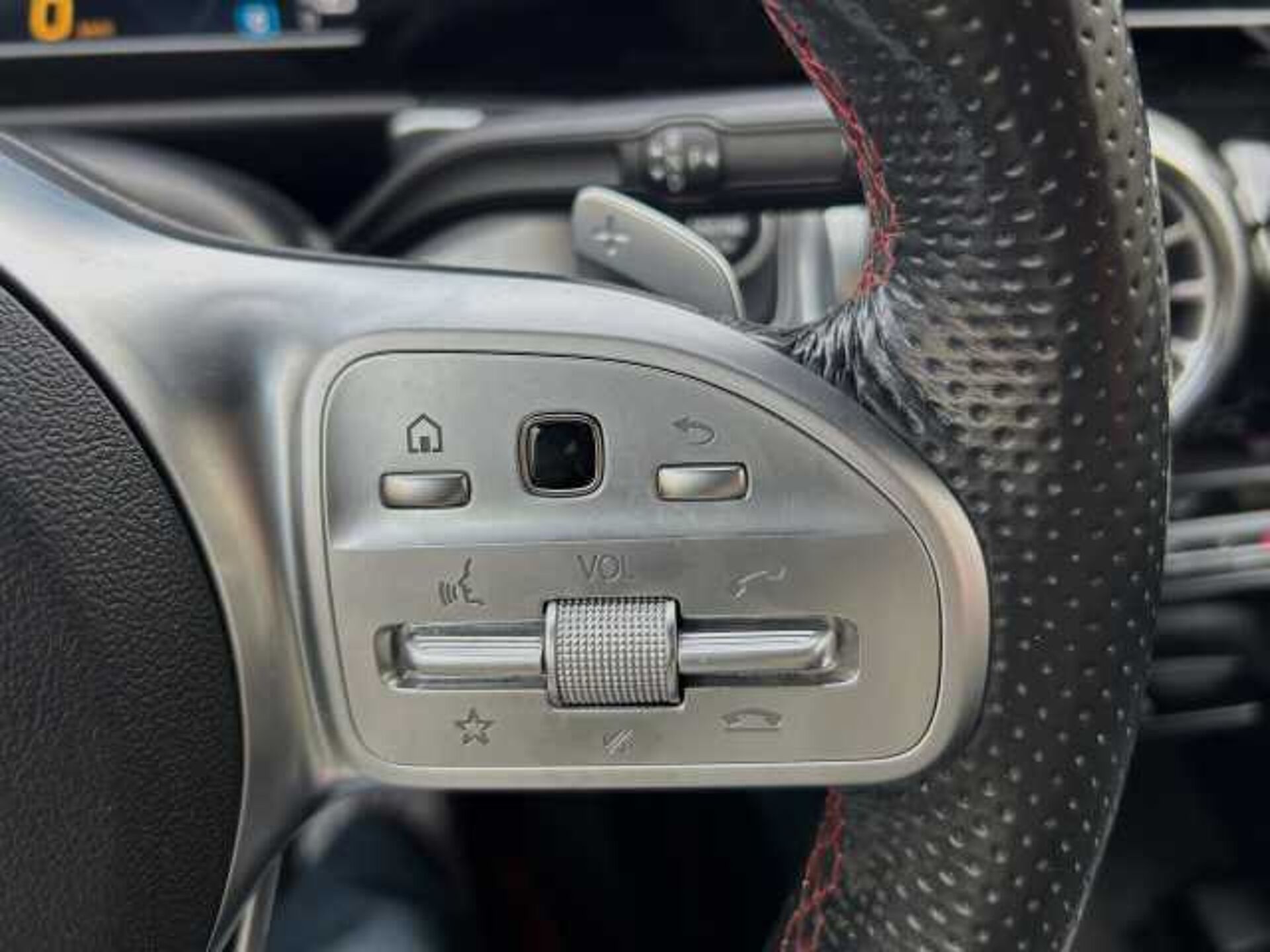 Mercedes-Benz GLB 200 2.0l - Bianco