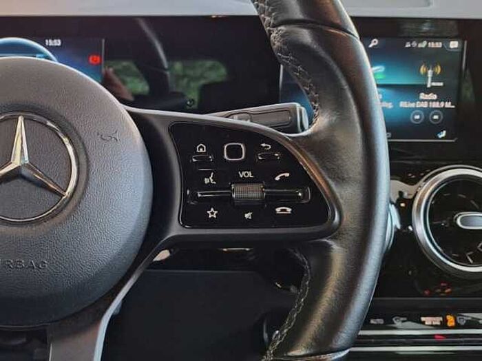 Mercedes-Benz GLA 200 2l