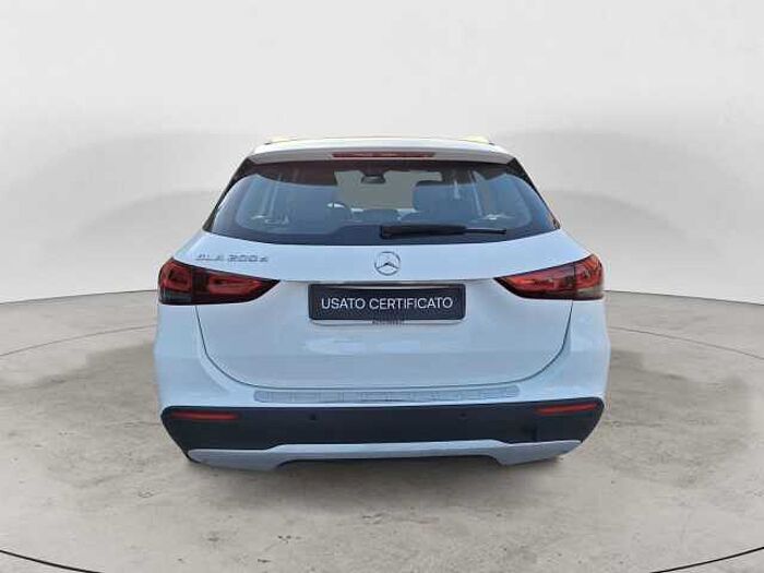 Mercedes-Benz GLA 200 2l