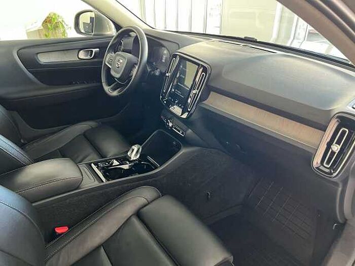 Volvo XC40 2l