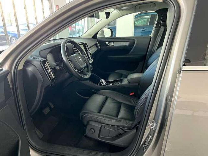 Volvo XC40 2l