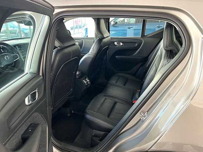 Volvo XC40 2l