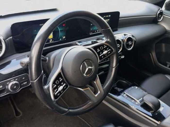 Mercedes-Benz A 180 1.5l