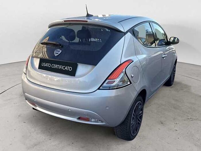 Lancia Ypsilon 1.2l