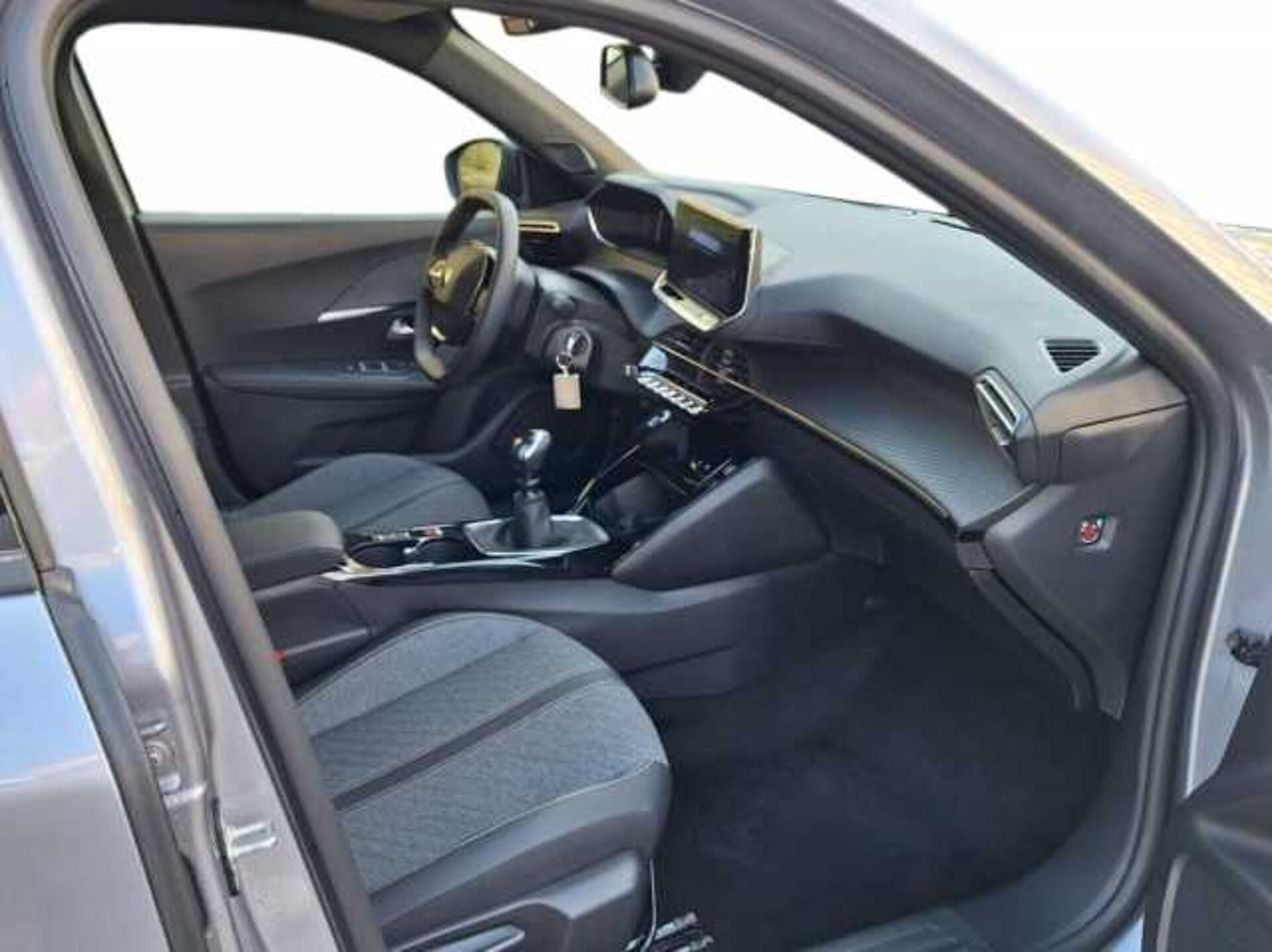 Peugeot 2008 1.2l - Argento