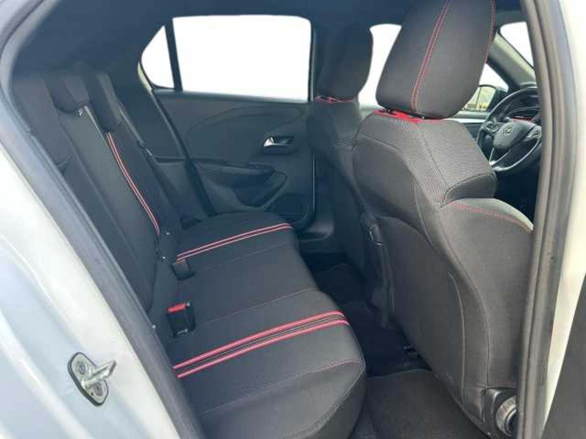 Opel Corsa 1.2l - Bianco