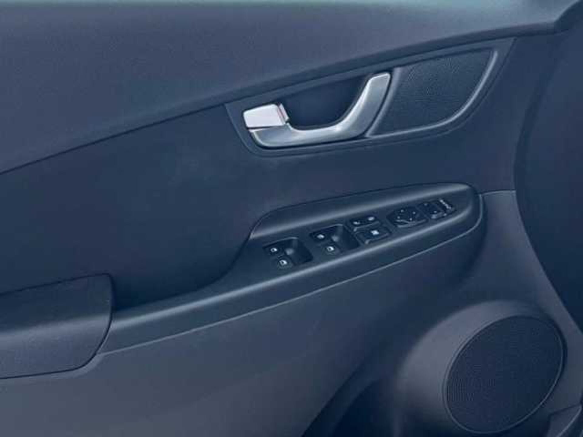 Hyundai KONA 1.6l - Grigio scuro