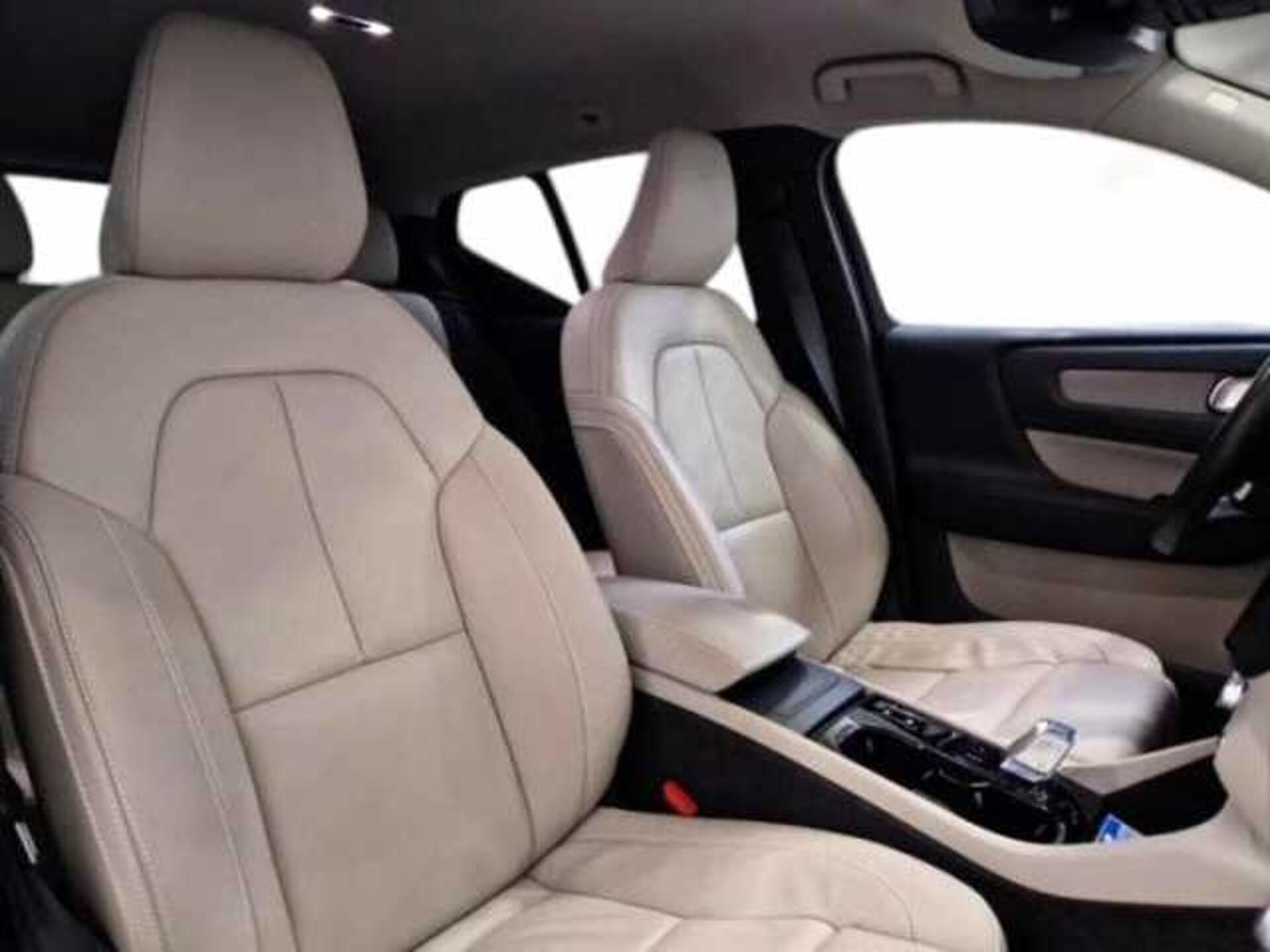 Volvo XC40 1.5l - Nero