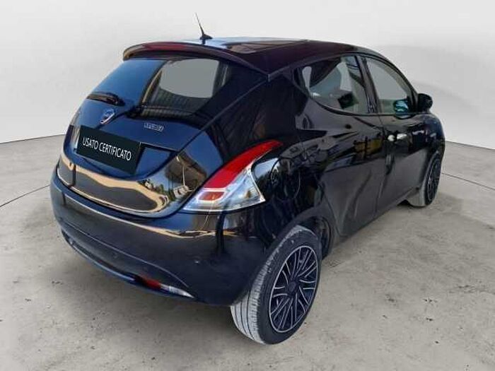 Lancia Ypsilon 1l