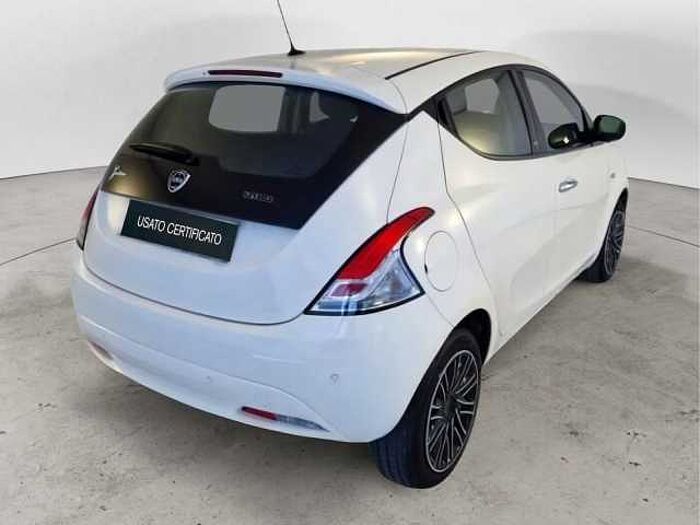 Lancia Ypsilon 1l