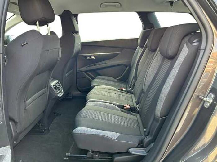 Peugeot 5008 1.5l